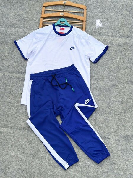 Complet de marque