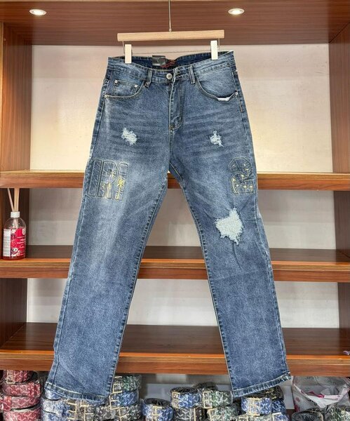 Baggy jeans
