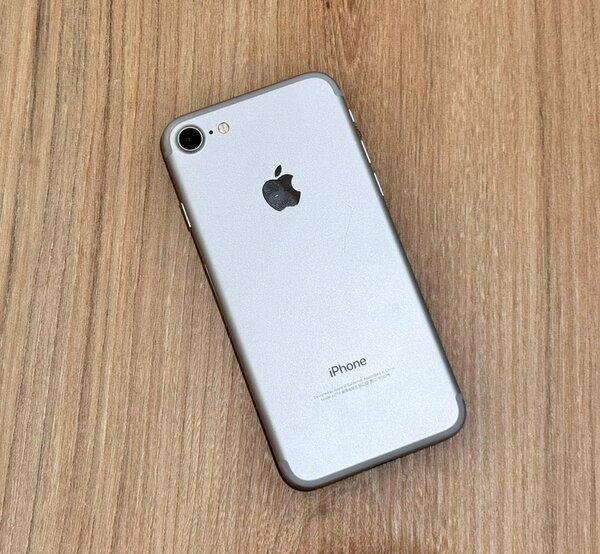 iPhone 7 32GB