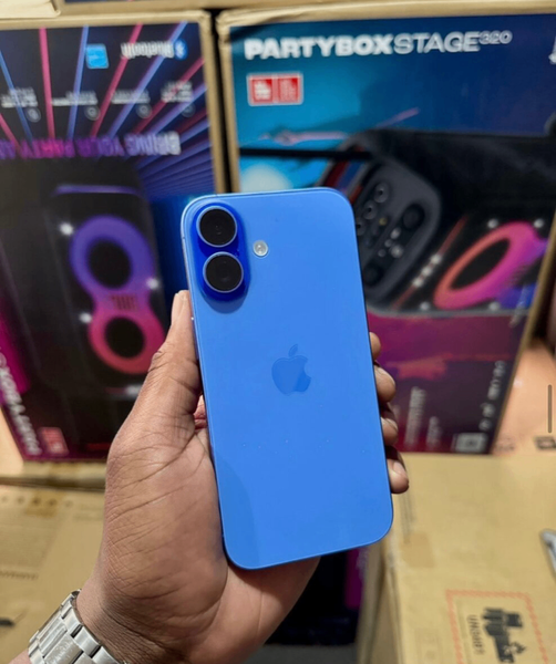 iPhone 16