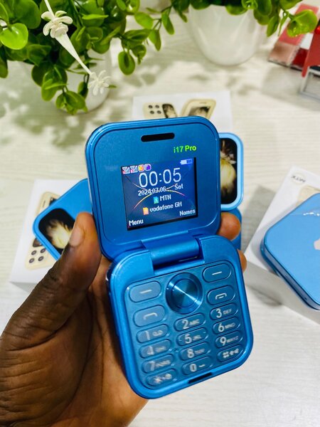 i17 pro blue