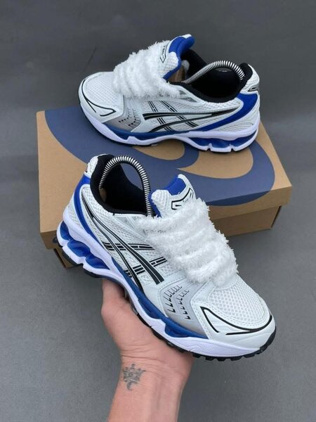 Asics Sneakers Confort Modernes
