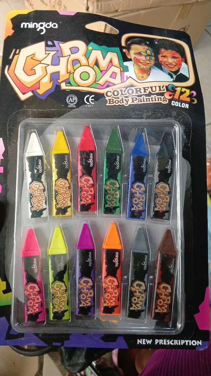 Face painting colours and highlighters