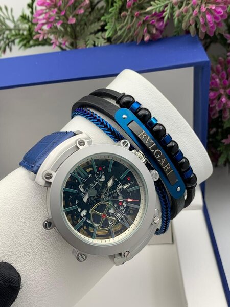 Male and female wrist watches