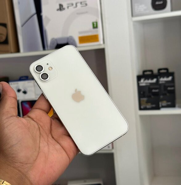 iPhone 12