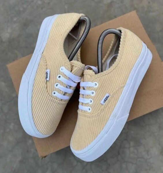 Vans en velours