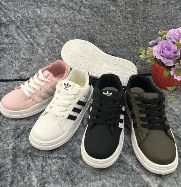 Kids sneakers