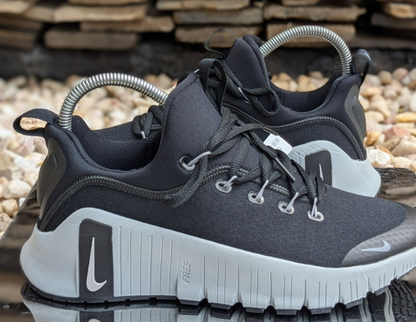 NIKE FREE METRON 