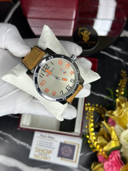 Leather watch