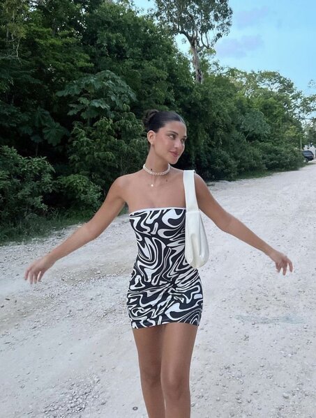 Robe courte