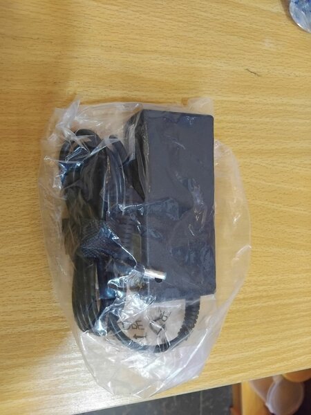 Powergo Ac adapter
