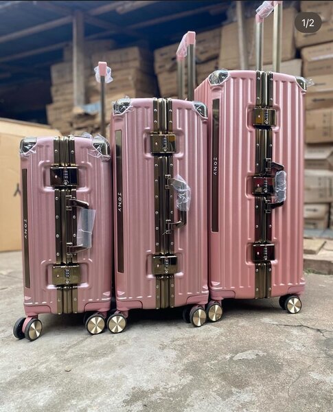 Aluminum frame bag