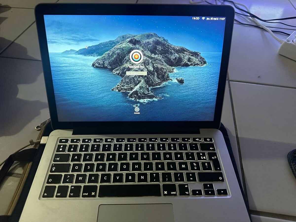 Mac book