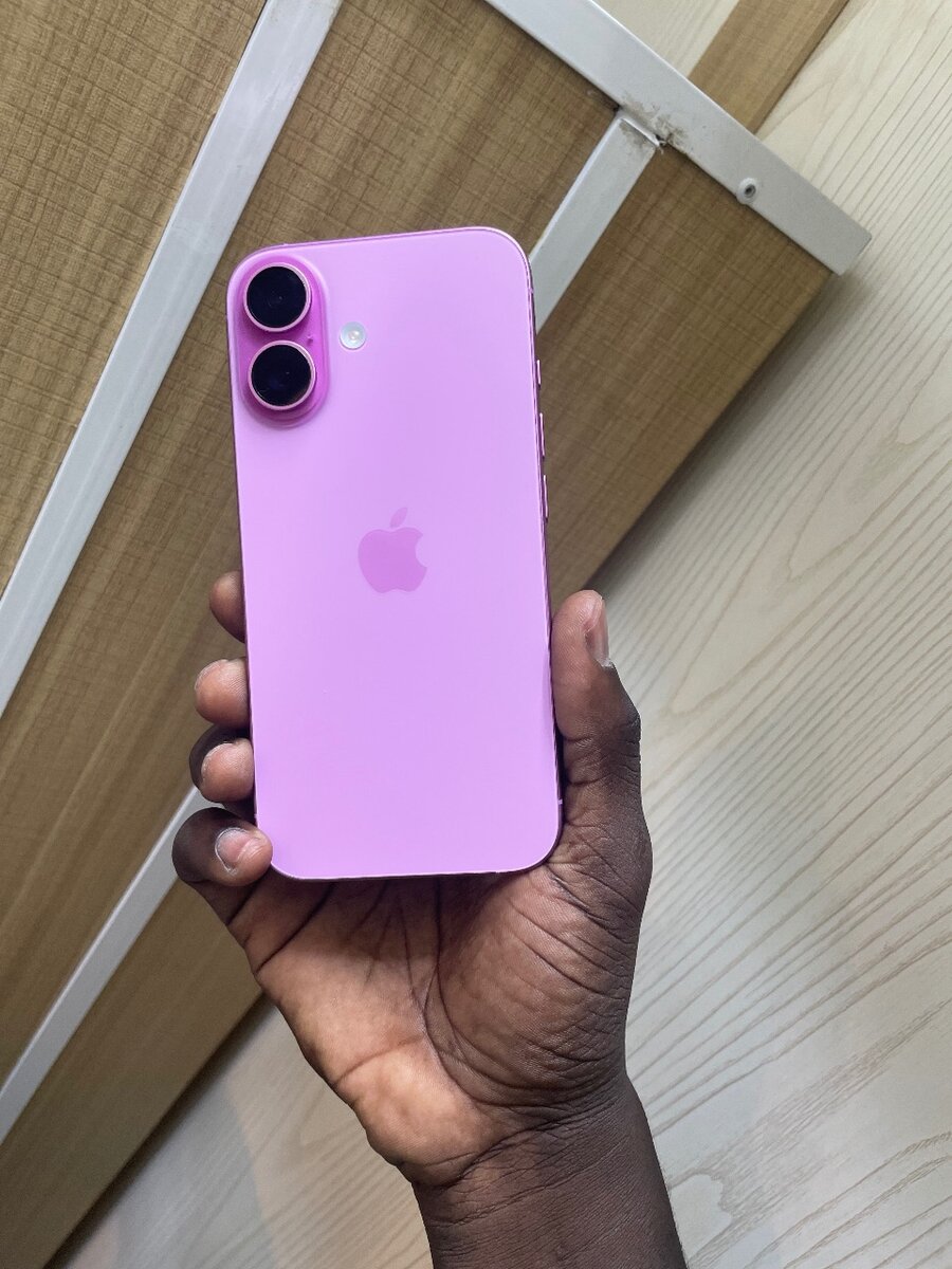 iPhone 16