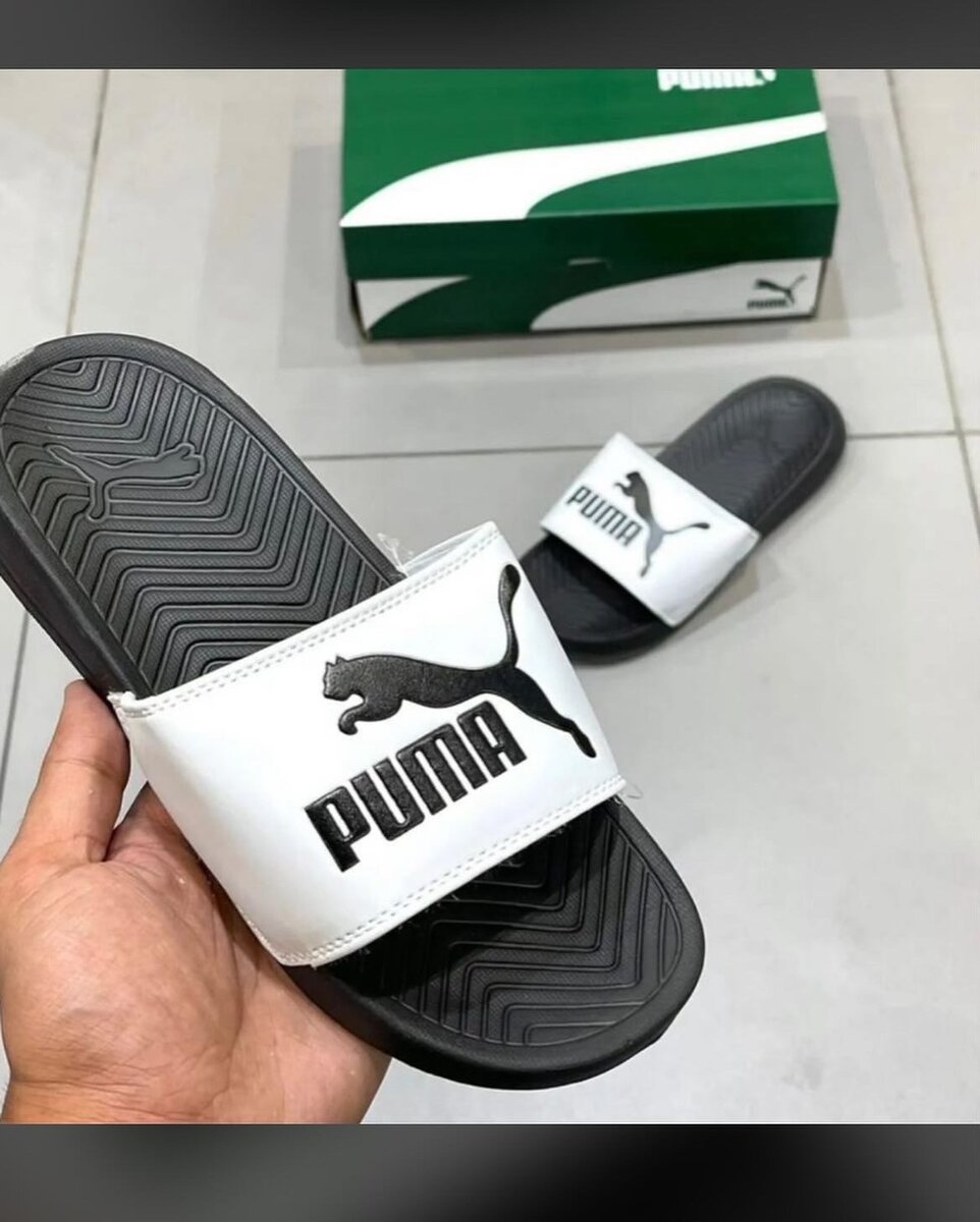 Claquettes NIKE