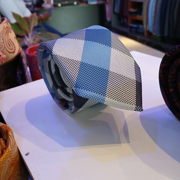 Men ties