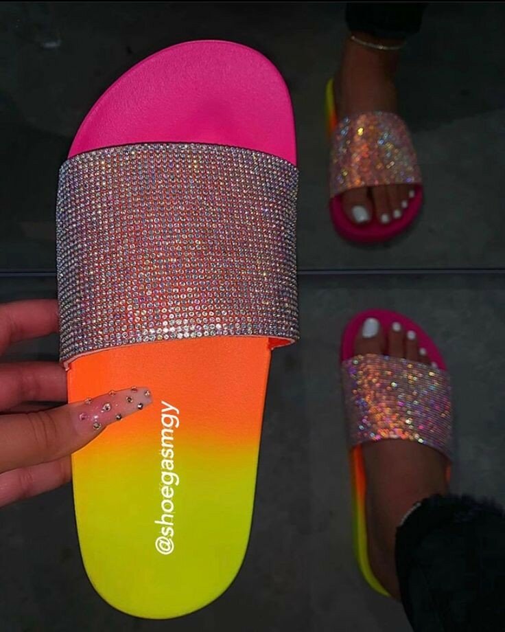 Women's slippers