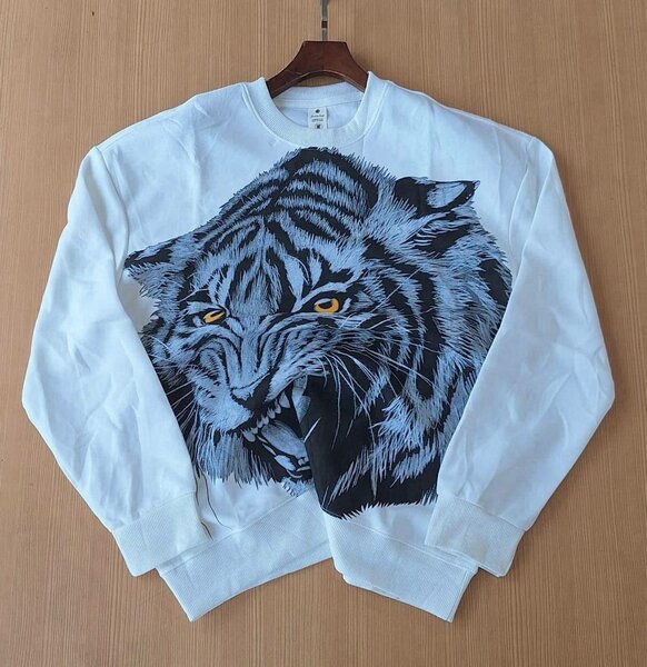 Sweat shirts