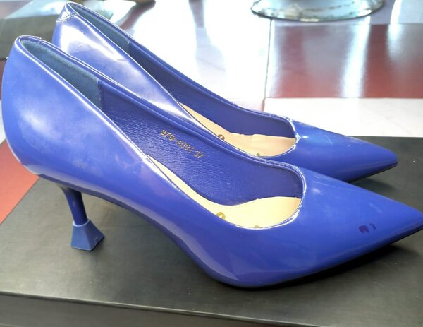 Shoe heels