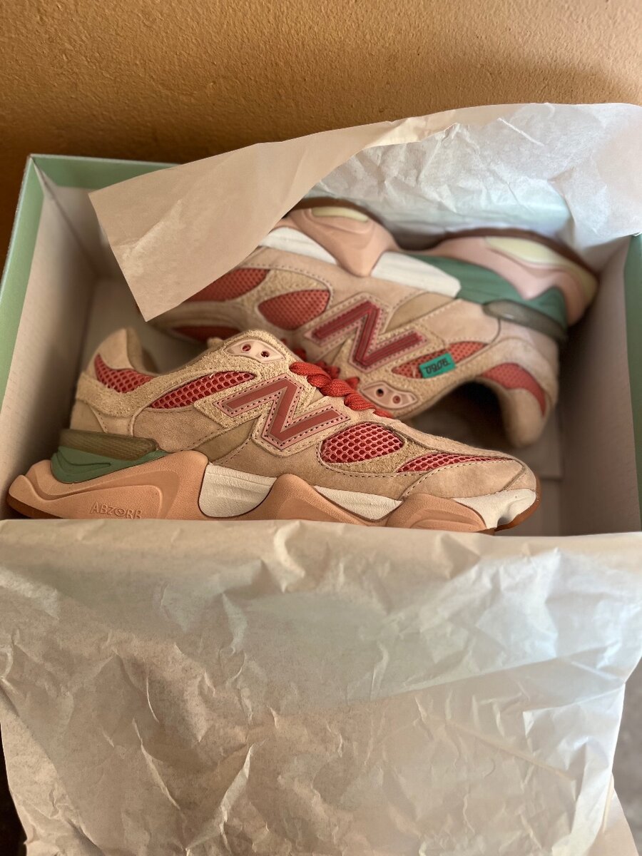 New Balance 9060