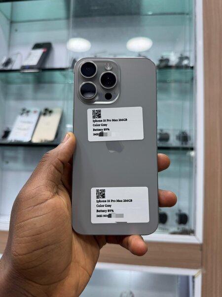 iPhone 15 Pro Max 256GB Silver