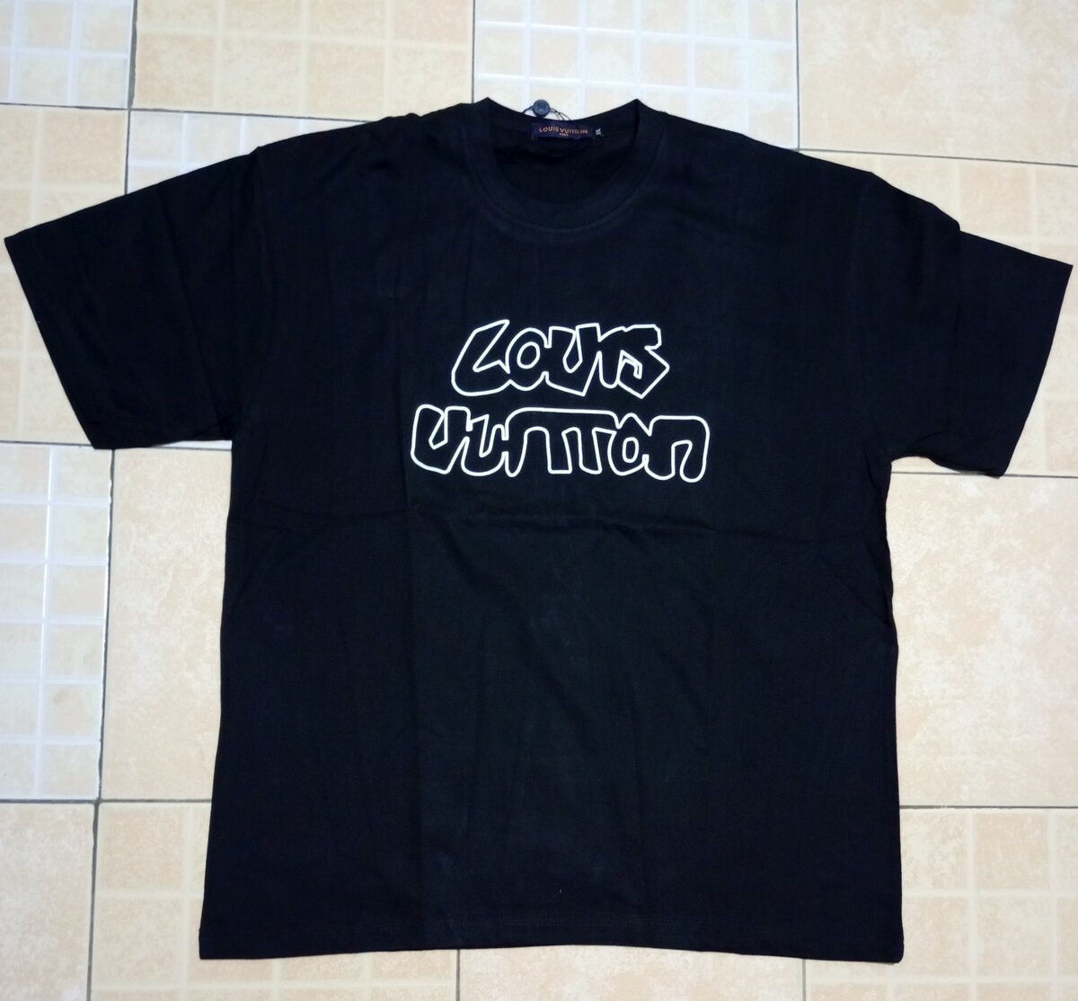 Tee shirt