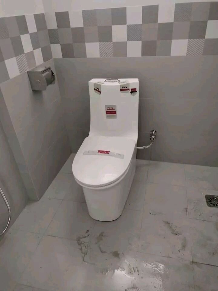 Toilet pans
