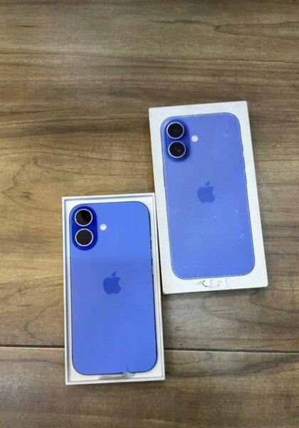 iPhone 16