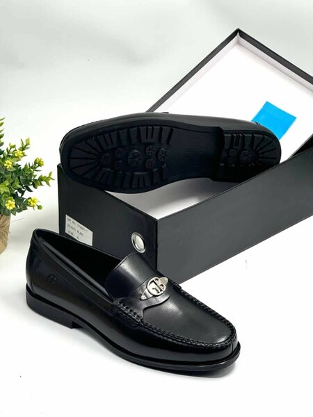 Loafer shoes
