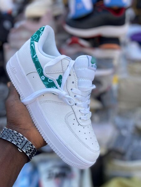 Mens sneakers