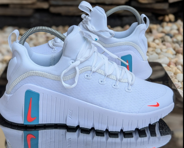 NIKE FREE METRON 