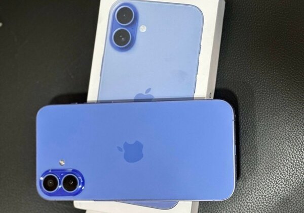 iPhone 16 rose