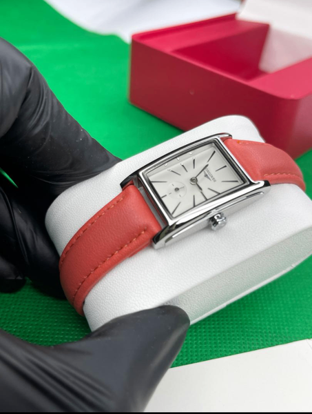 LONGINES