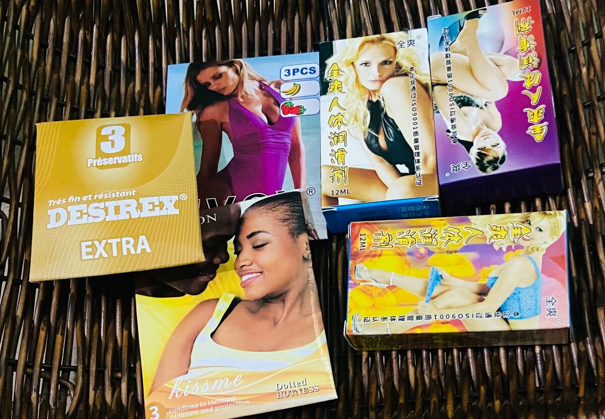 9 préservatifs + 3 lubrifiants