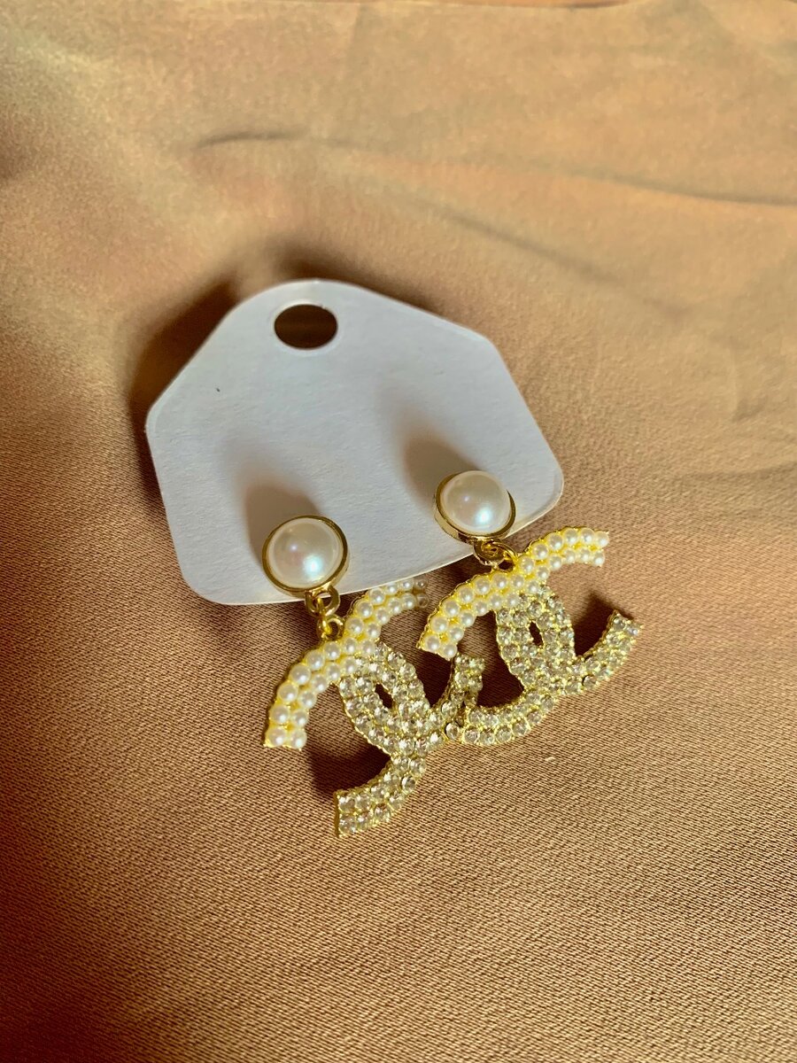 Fashion earrings