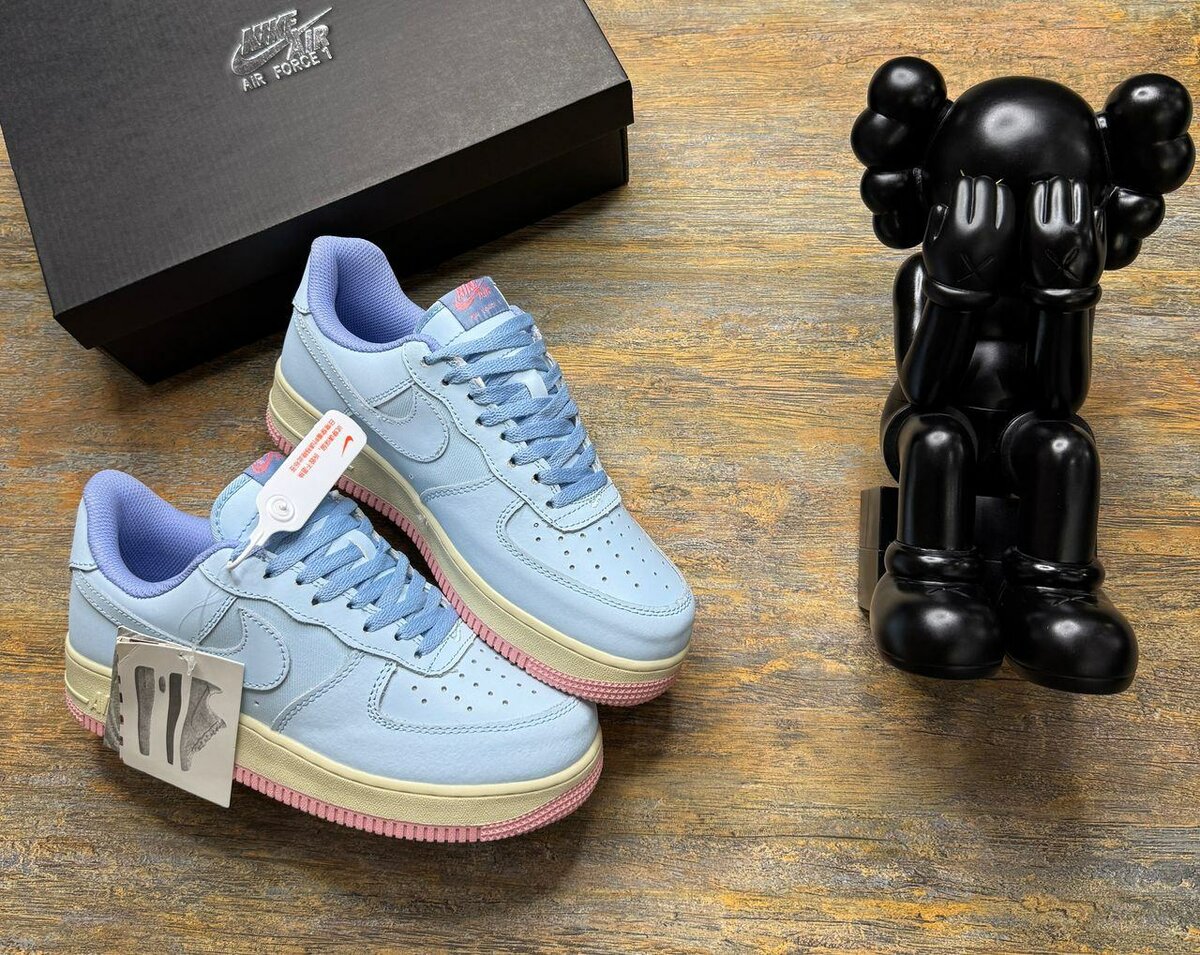 Nike Sneakers
