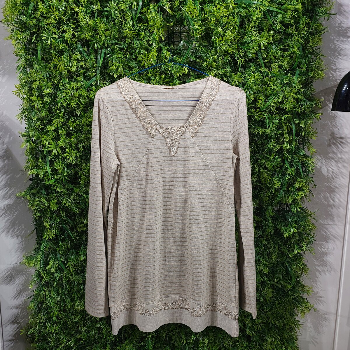 Long sleeve tops