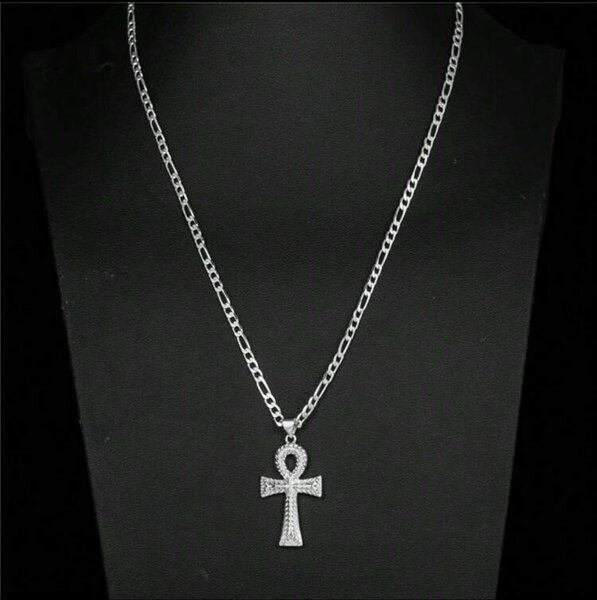 Collier croix en argent