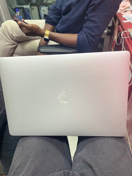 MacBook Pro core i9