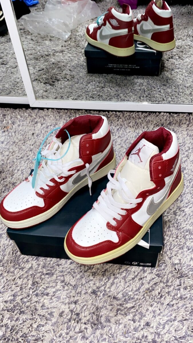 Nike