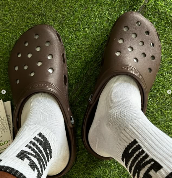 Crocs brown