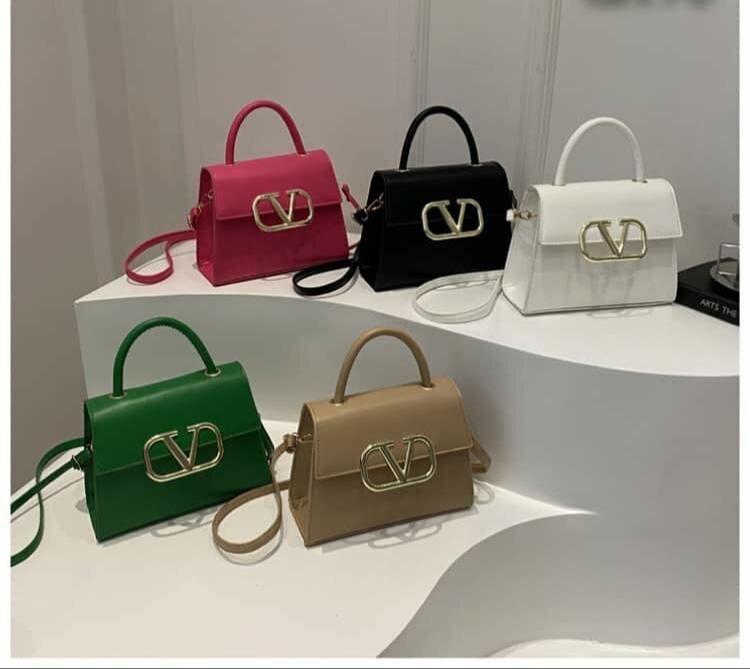 Small sized purses