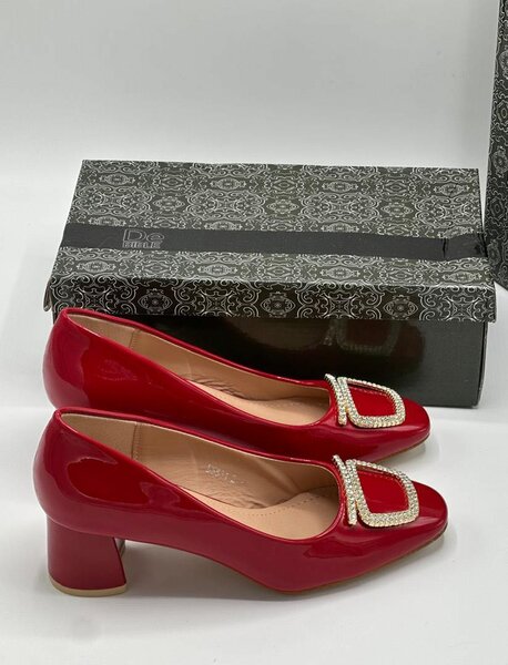 Full shoes