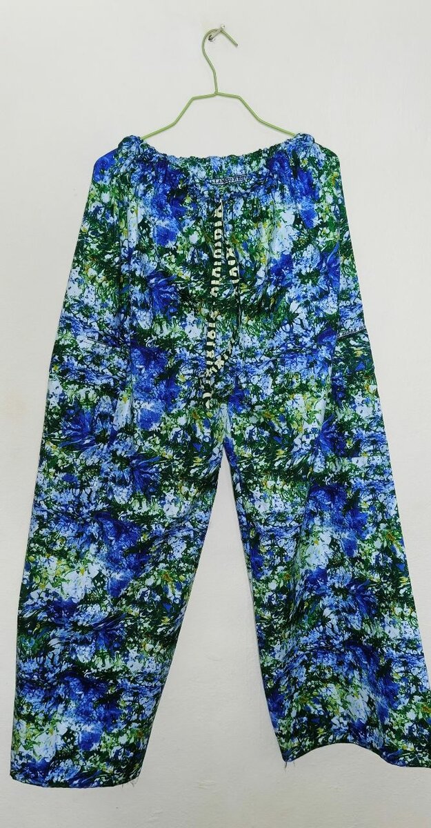 Pantalon ample en tissu imprimé