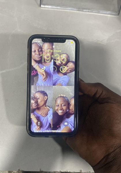 iPhone X