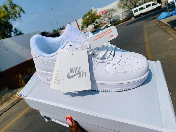 Air Force (1)s