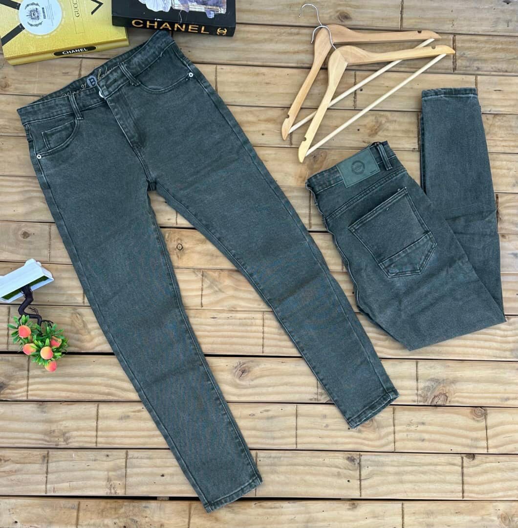 Plain jeans