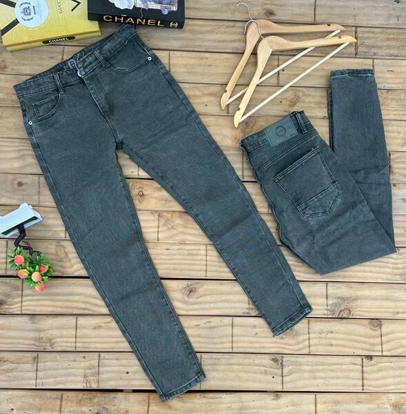 Plain jeans