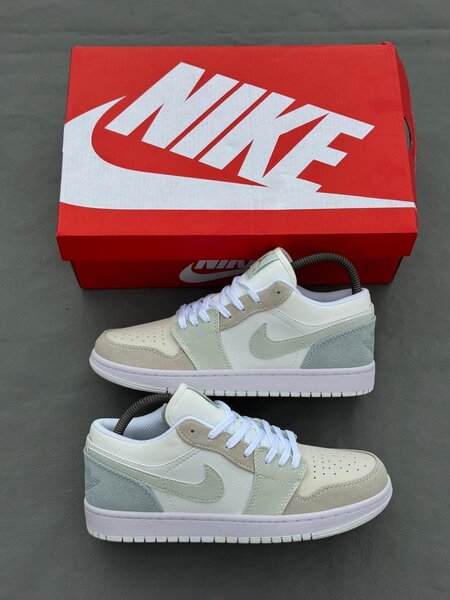 Nike Air Jordan Low