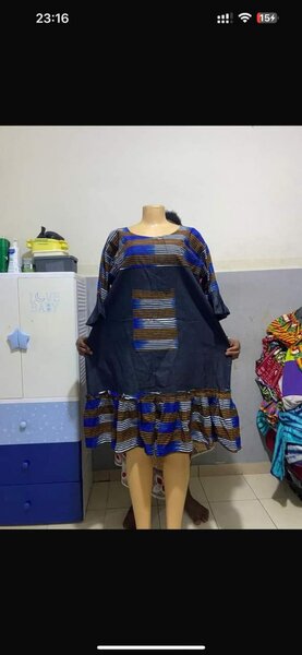 Robe disponible a 7000fr